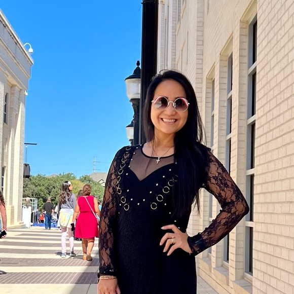 SOLD❌Fendi sunglasses - Picture 10 of 11